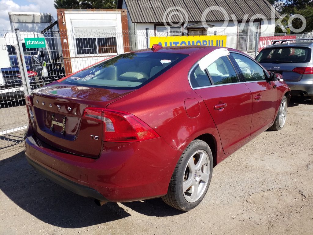 S60 S60  31344258