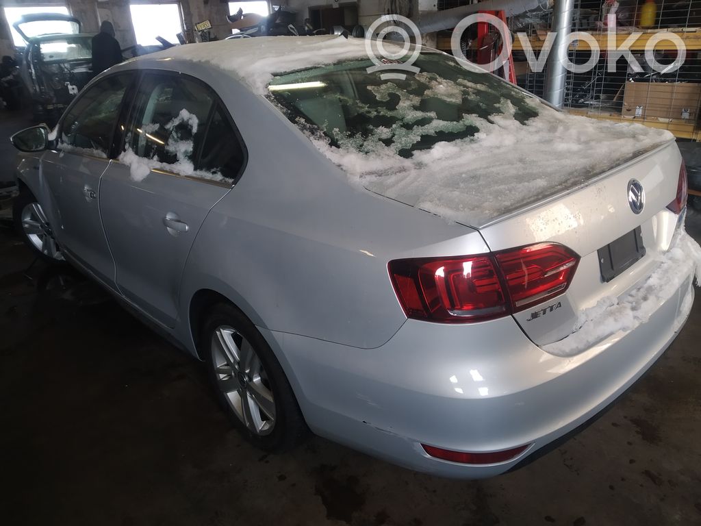 Jetta VI Jetta  04E103469P