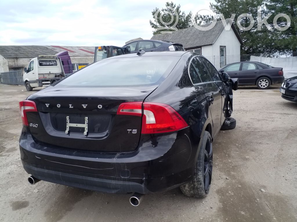 S60 S60  31455089