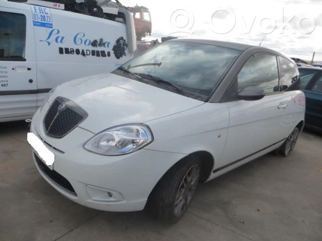Ypsilon Ypsilon  51791908