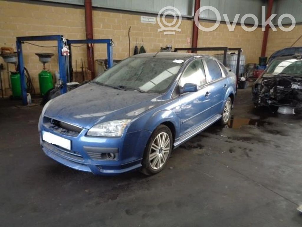Focus Focus  1698368
