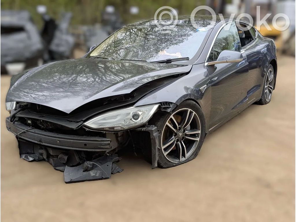 Model S Tesla Model S