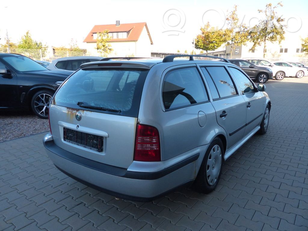 Octavia Mk1 (1U) Octavia  1U9035411