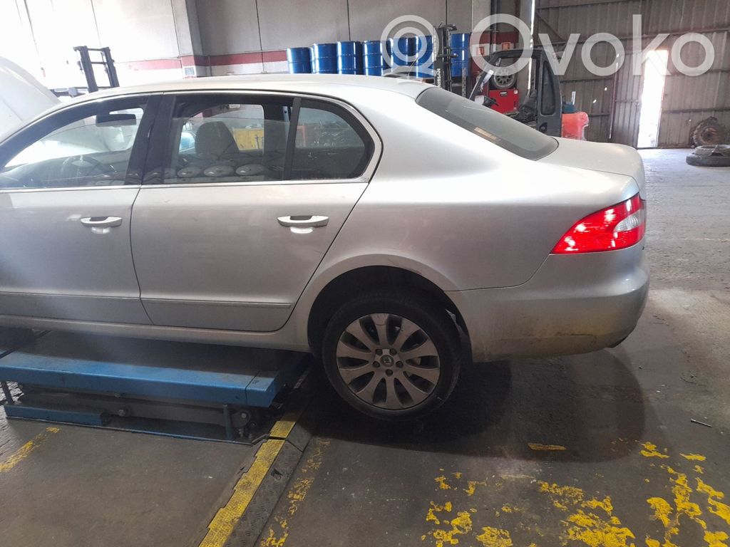 Superb B6 (3T) Superb  3T0805588