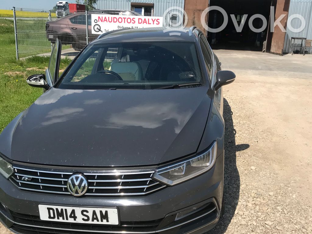 PASSAT B8 Passat  5Q0937086BB