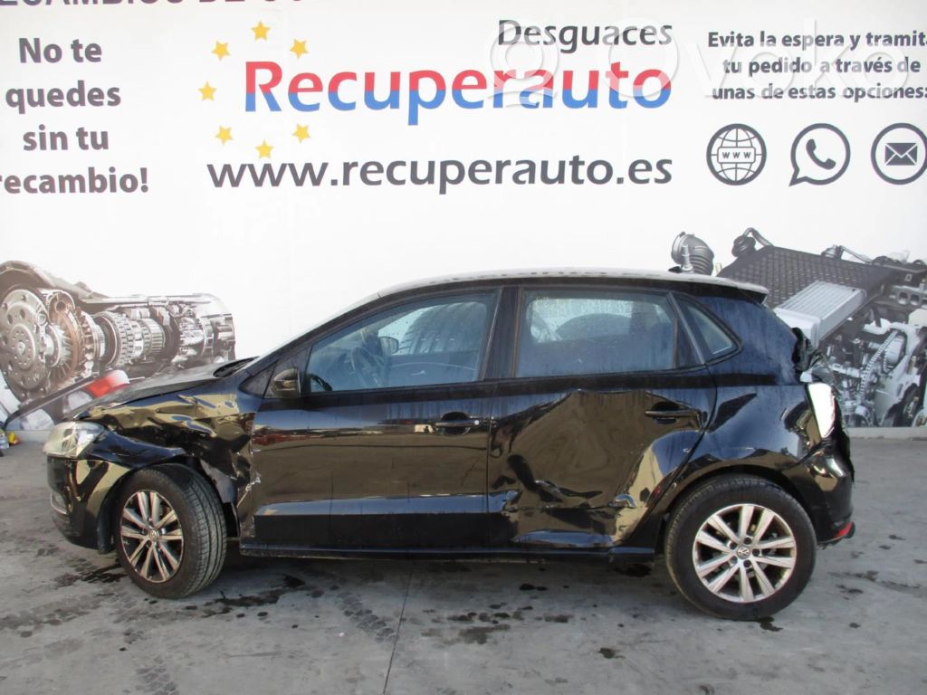 Polo Polo  6R0857552AR
