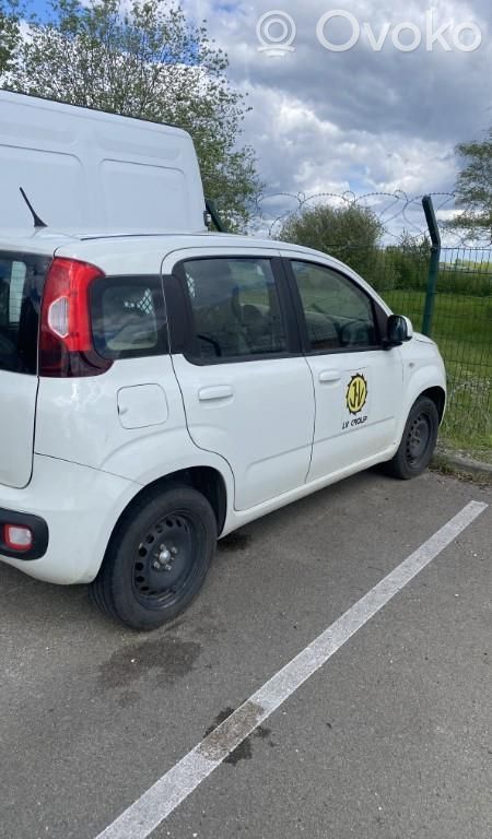 Panda III Panda  52137907