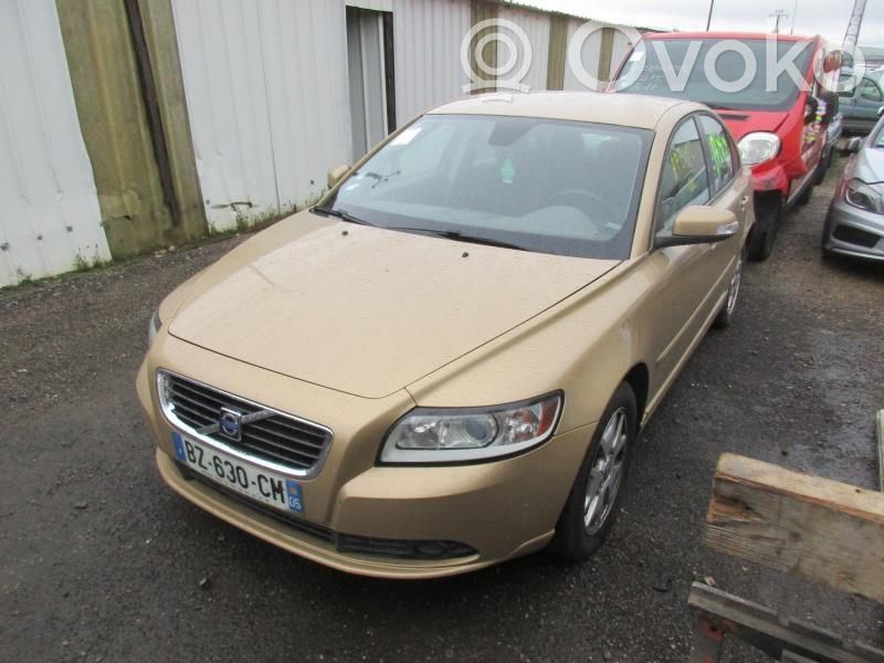 S40 S40, V40  31335491