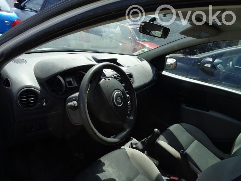 Clio III Clio  8201055669