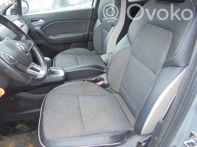 Captur II Captur  237102703S
