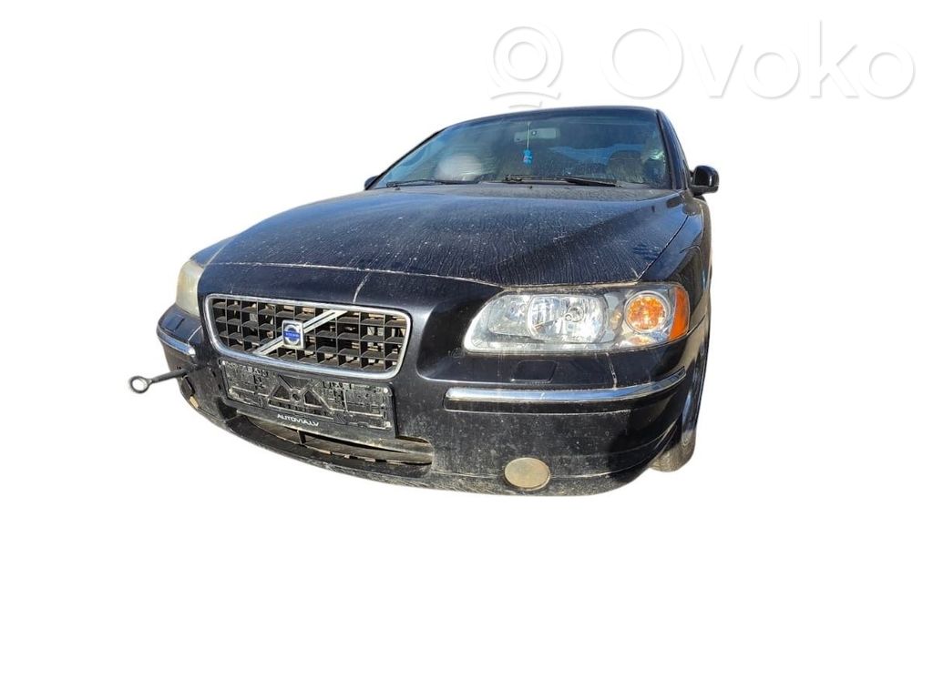 S60 S60  39875308