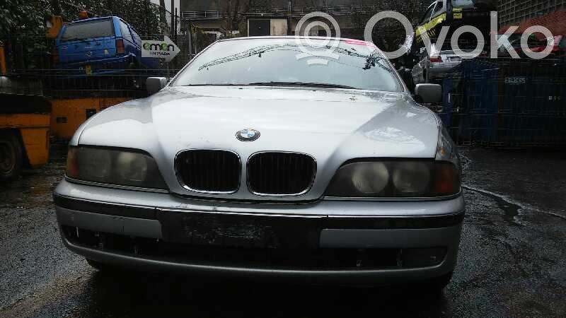 5 E39 Series 5  8352013
