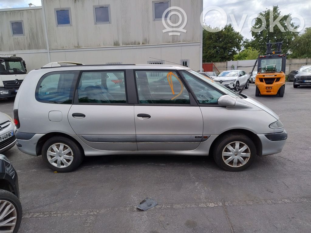 Espace III Espace  6025301853