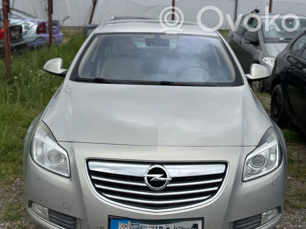 Insignia A Insignia  12628024