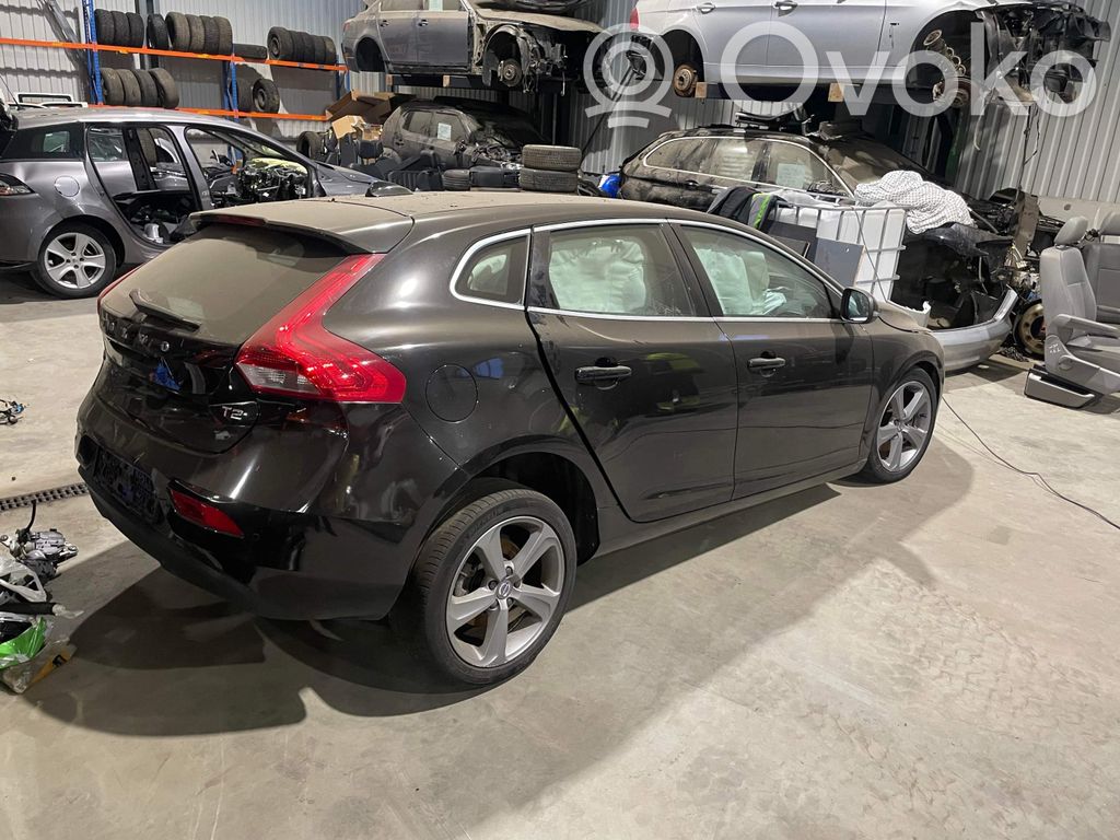 V40 S40, V40  B4204T38