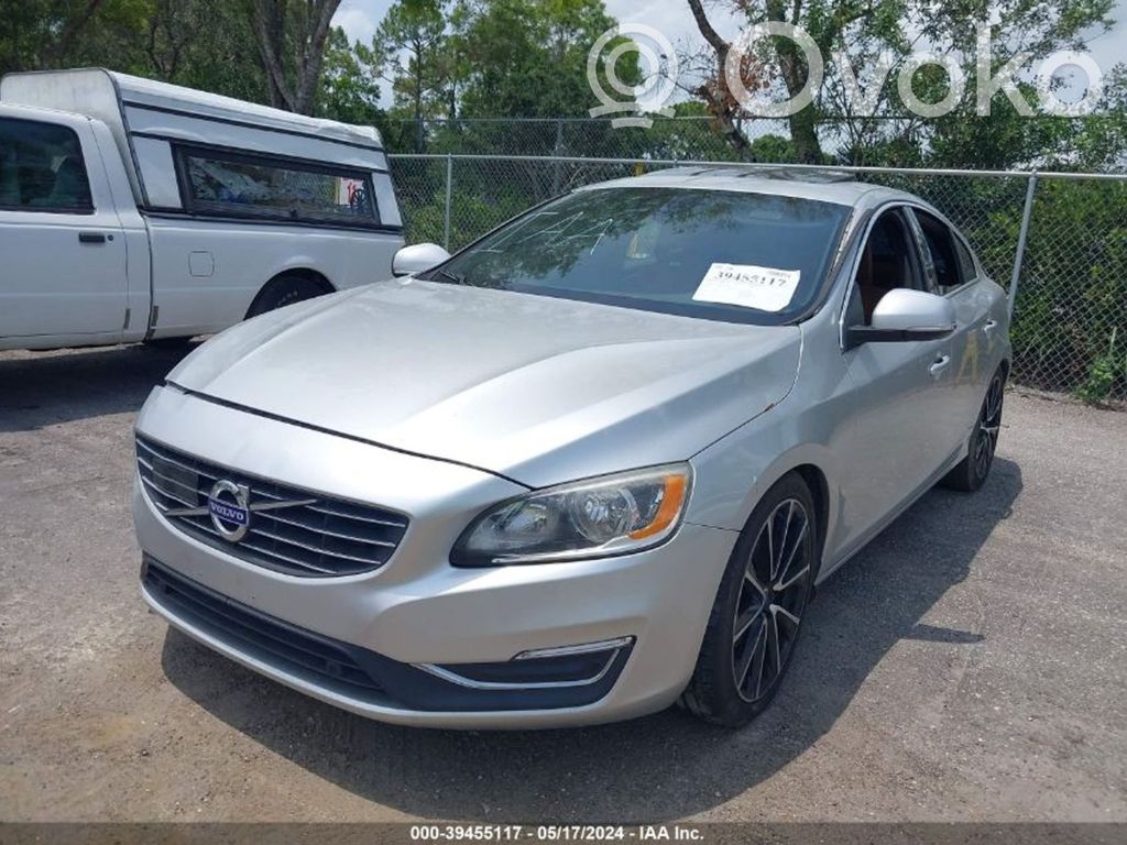 S60 S60  31443839