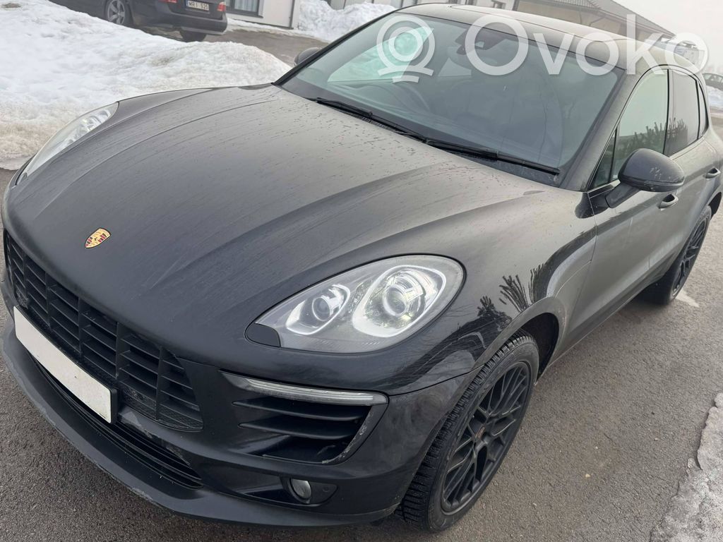 Macan (95B) Macan  95B804313