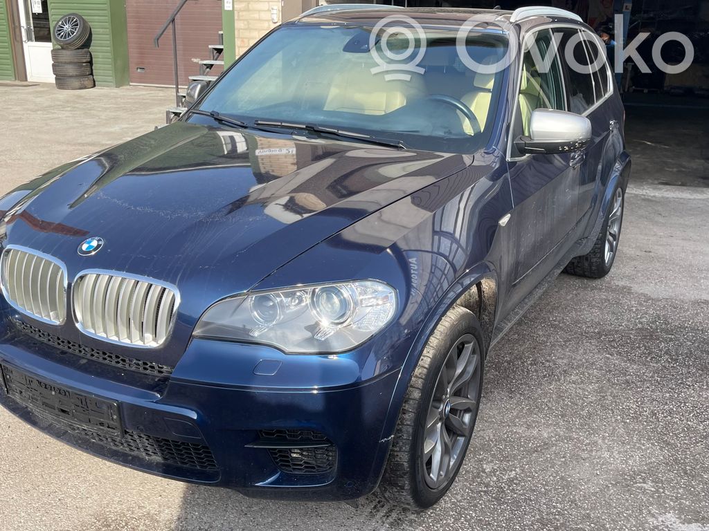 X5 E70 X5  6854704