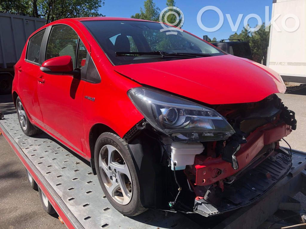 Yaris Yaris  151021