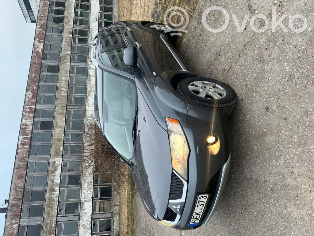 Outlander Outlander  9664487580