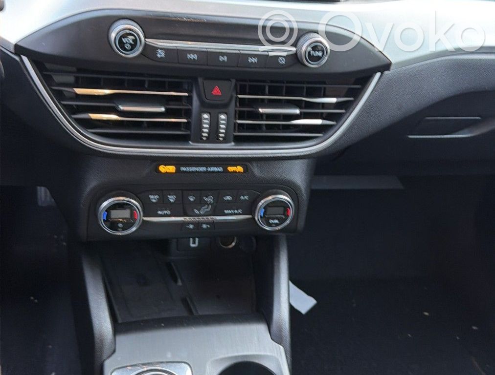 Focus Focus  2490173