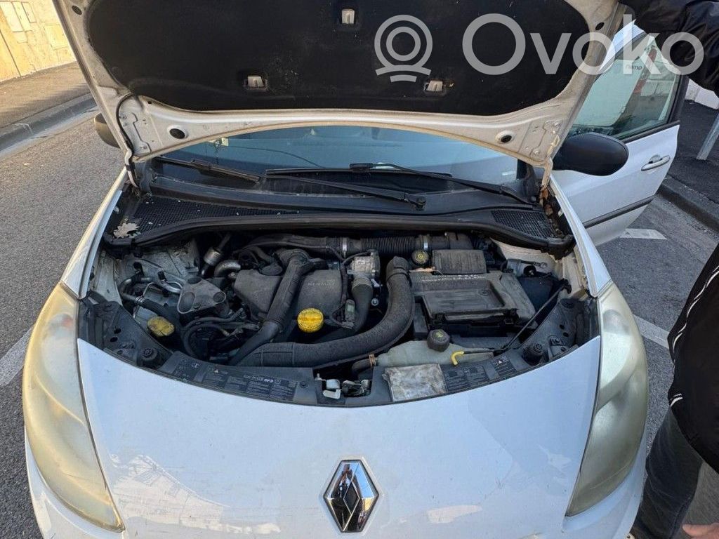 Clio III Clio  8200674056