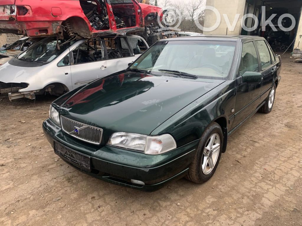 S70  V70  V70 XC S70, V70, V70 XC  8638452