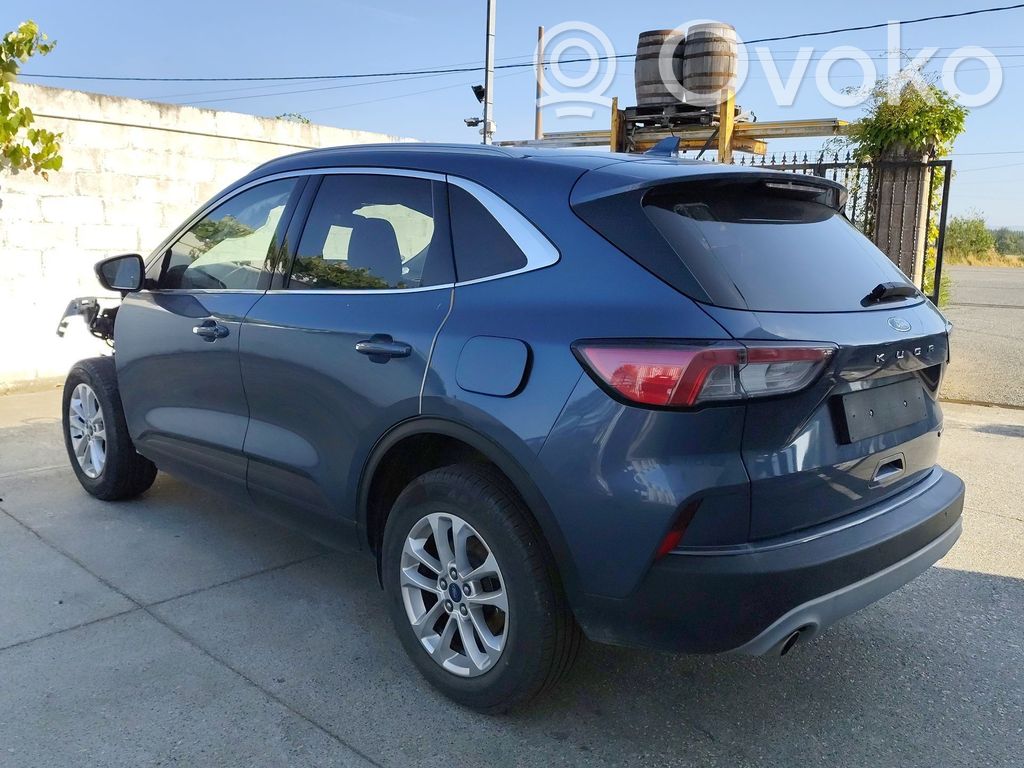 Kuga III Kuga  LX615L216AA