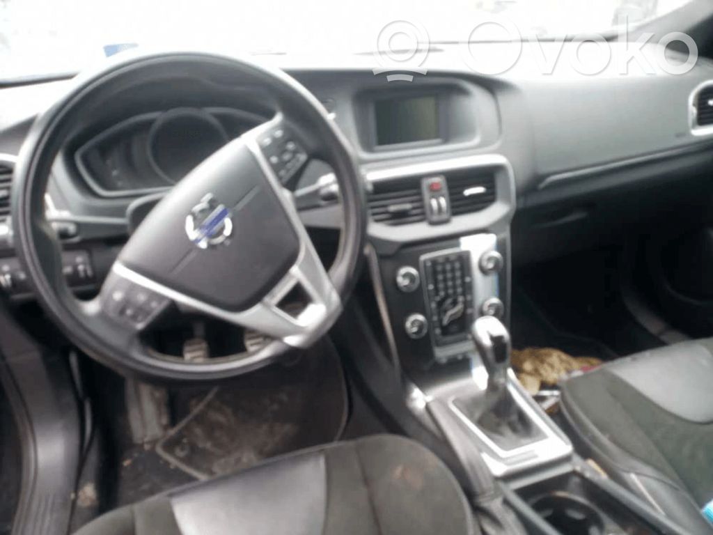 V40 S40, V40  32351000