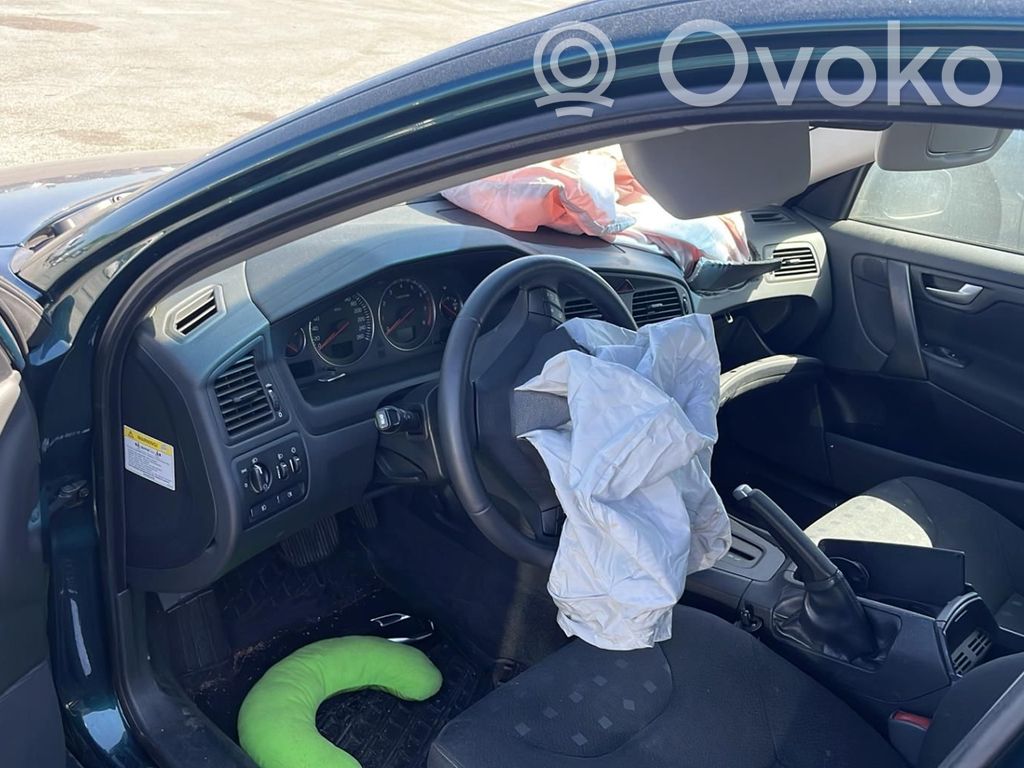 S60 S60  39961327