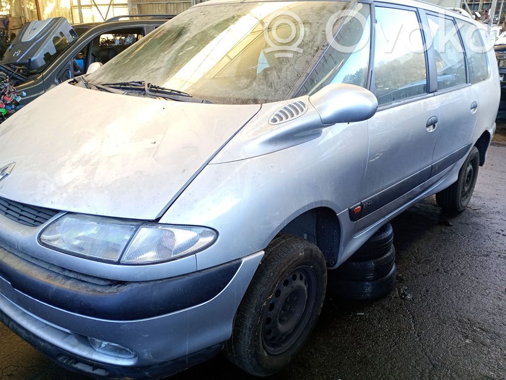 Espace III Espace  0490021