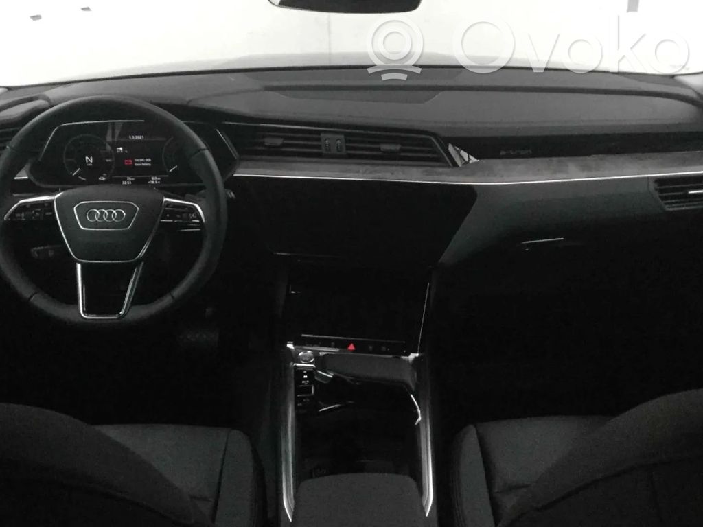 e-tron e-tron  4M0959593J
