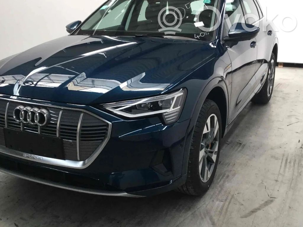e-tron e-tron  4KE863362B
