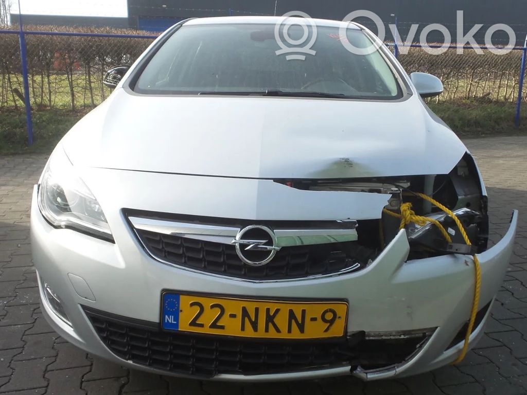 Astra J Astra  13306453