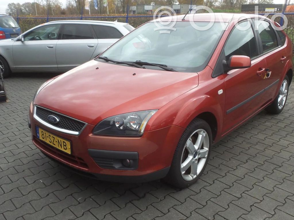 Focus Focus  5M513200EE