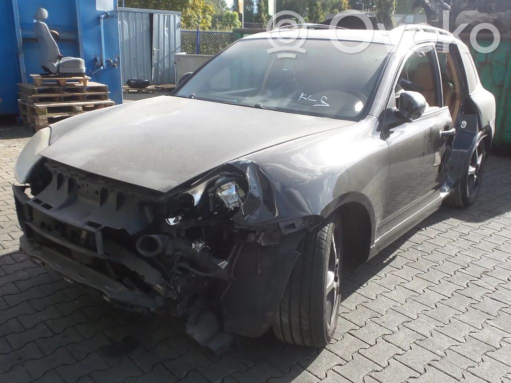 Cayenne (9PA) Cayenne  7L5906262