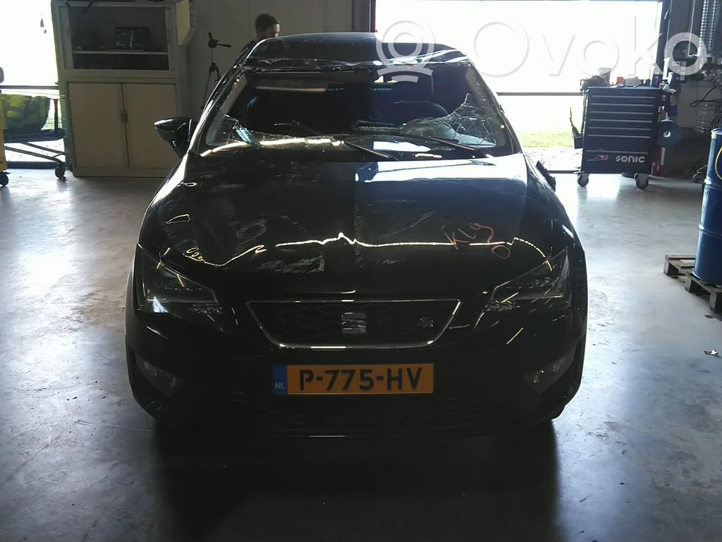 Leon (5F) Leon  04E100034FX