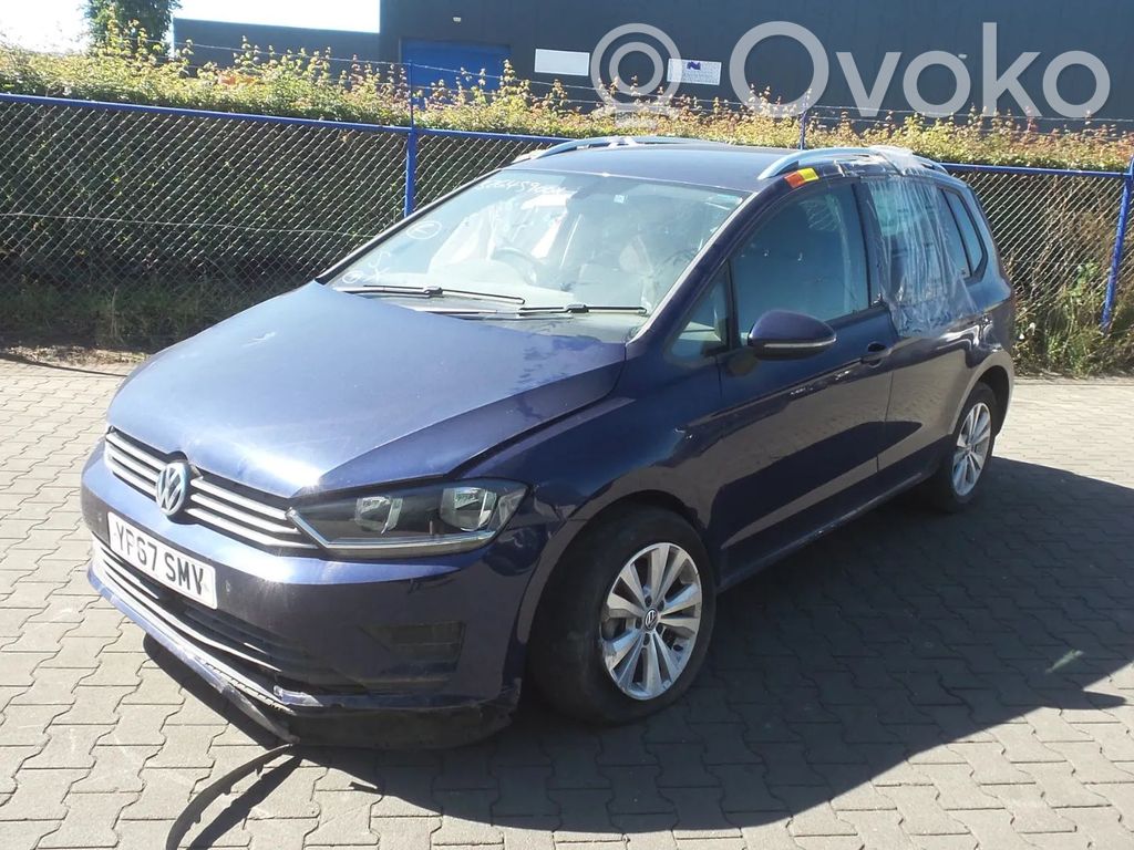 Golf Sportsvan Golf  04E906262