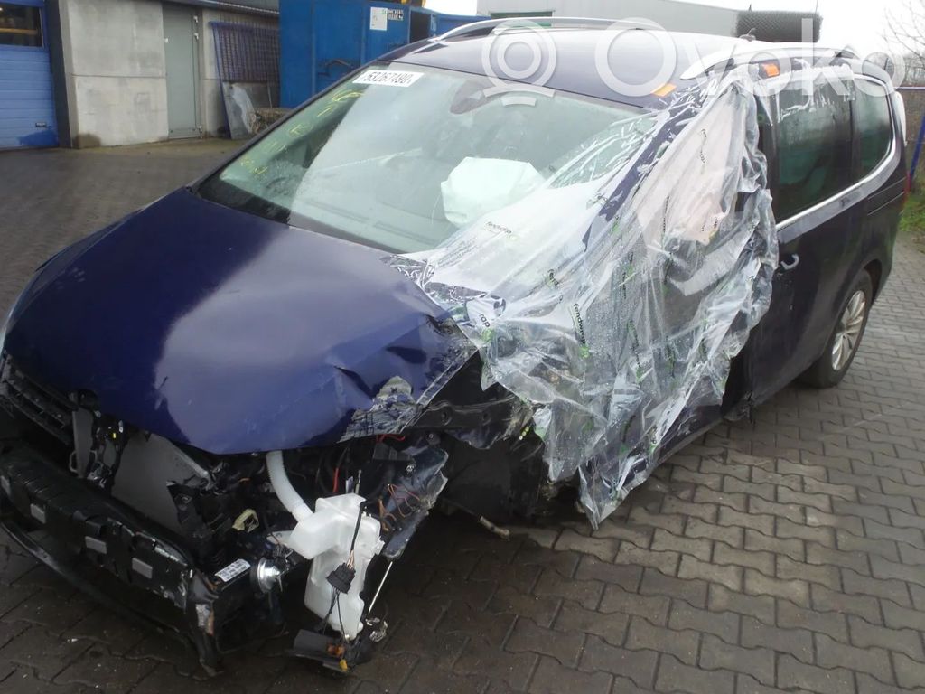 Sharan Sharan  04E907309EF
