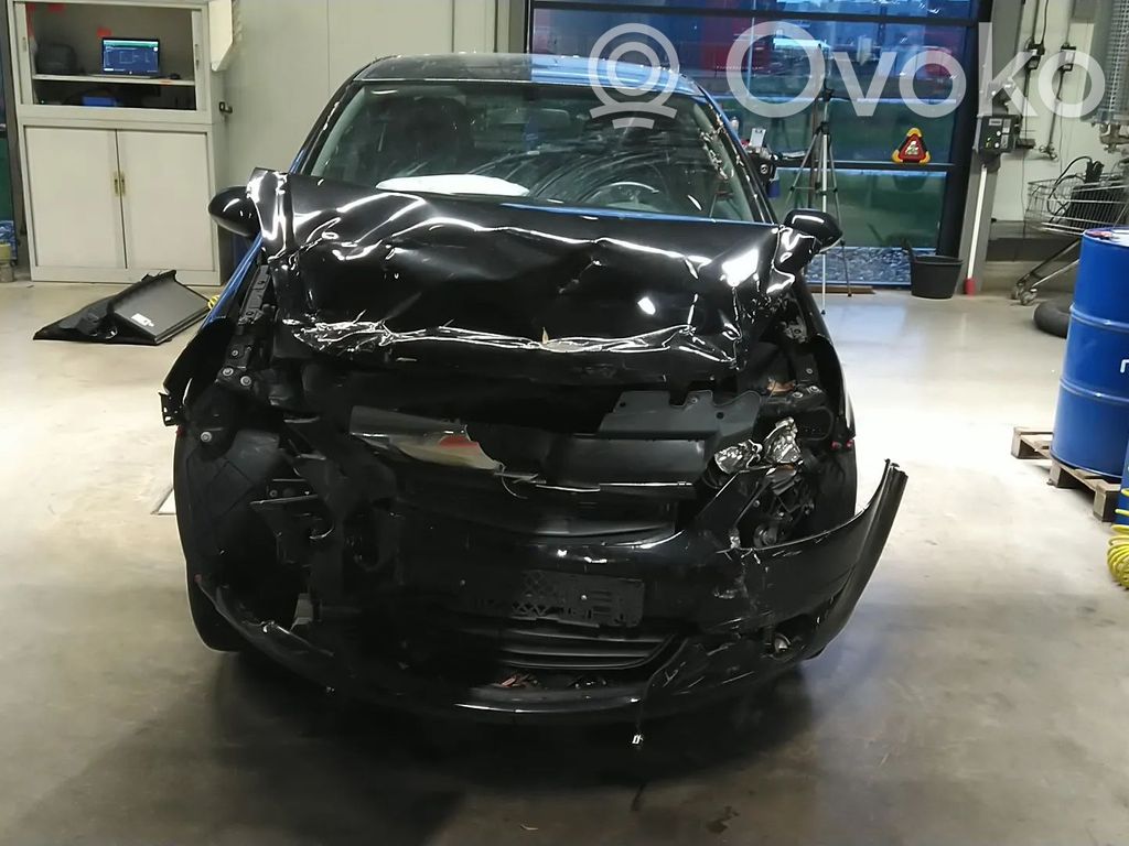 Corsa D Corsa  13179916