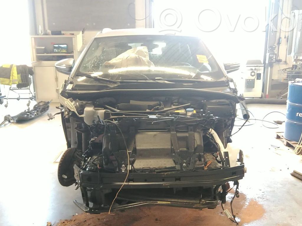 Q4 Sportback e-tron Q4 e-tron  1EB959596