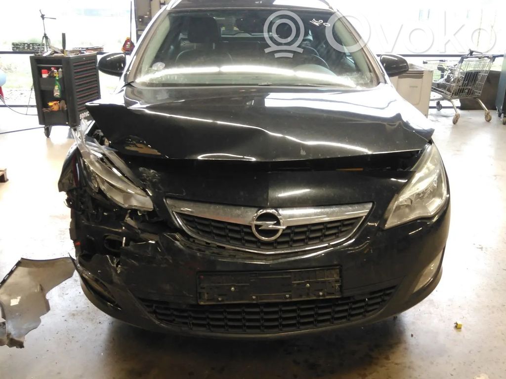 Astra J Astra  13301546