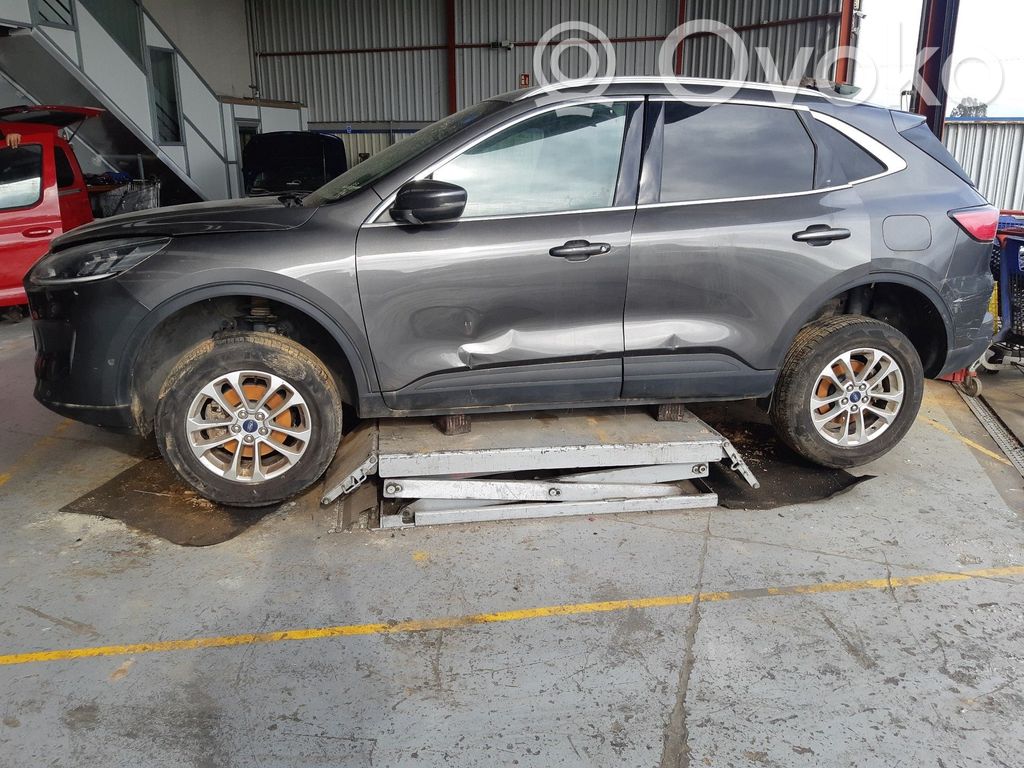 Kuga III Kuga  LX616K775AD