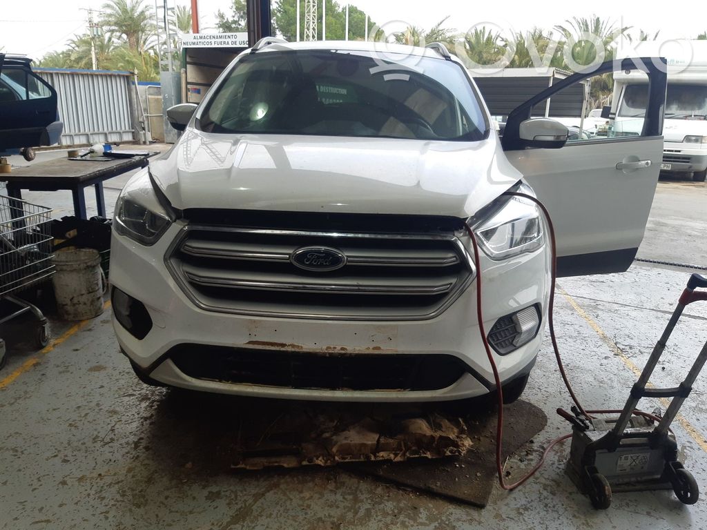 Kuga III Kuga  DS7G6A270