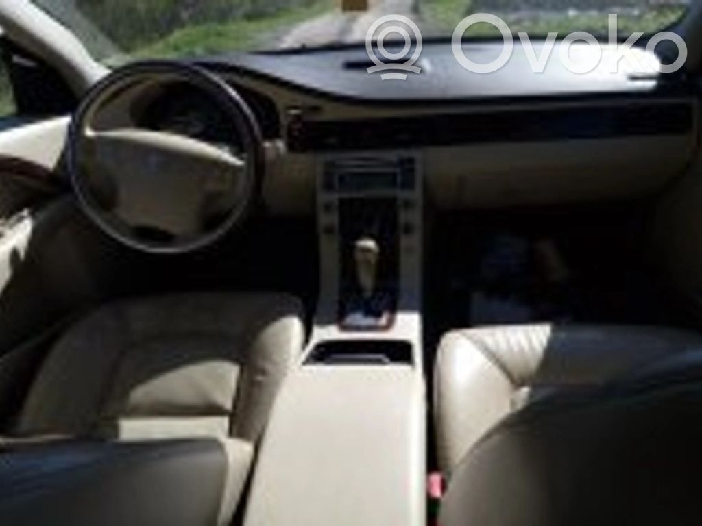 V70 S70, V70, V70 XC  A12063326