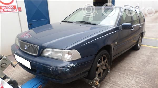 V70 S70, V70, V70 XC  8700905