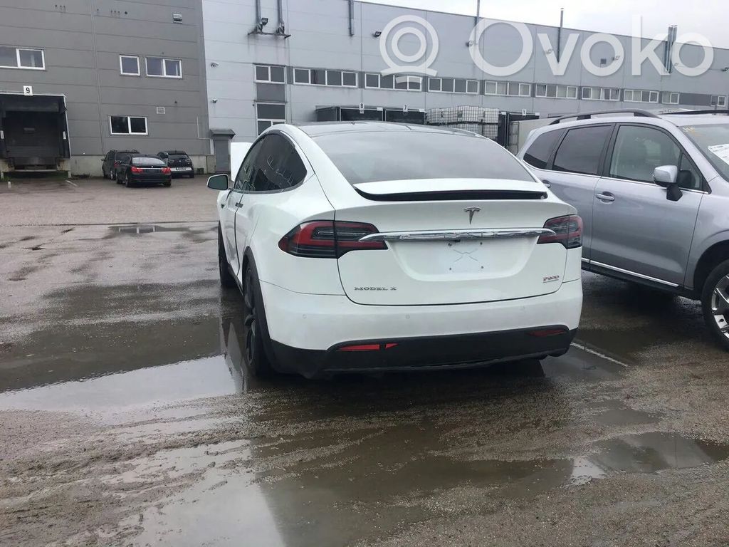 Model X Tesla Model X