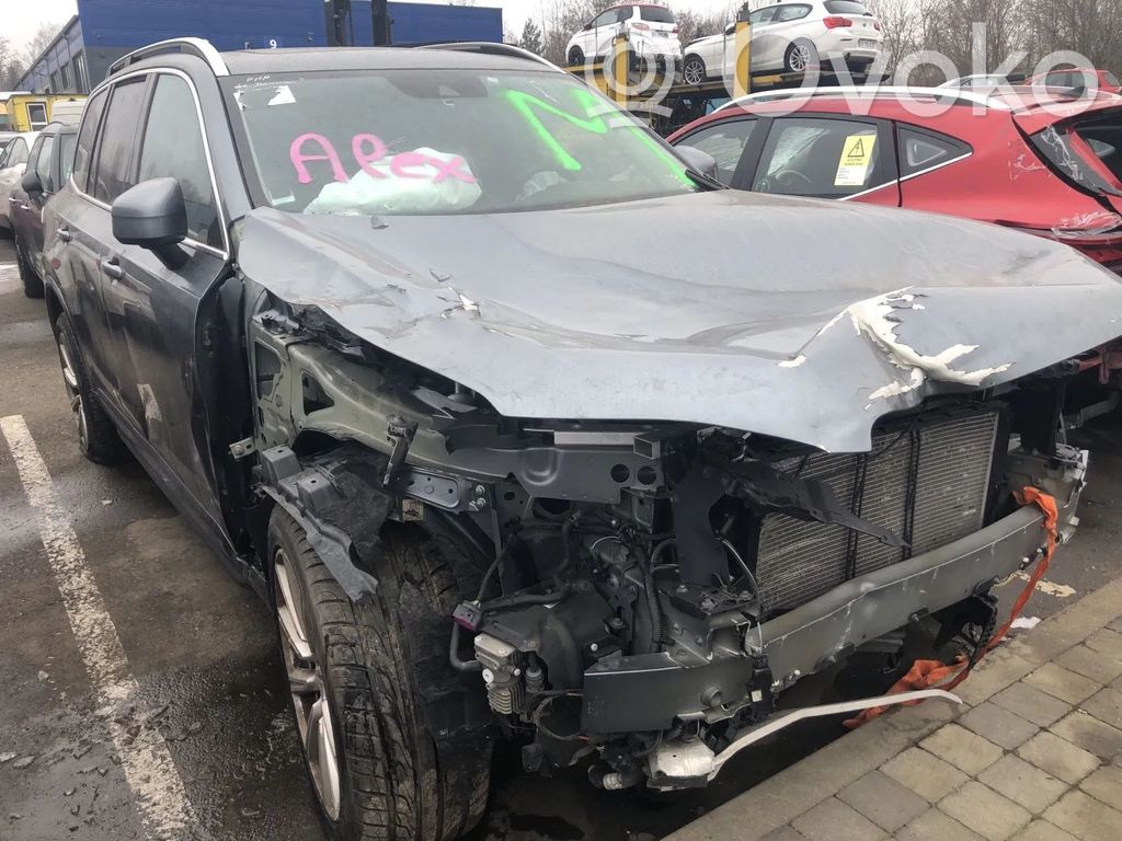 XC90 XC90  31363569