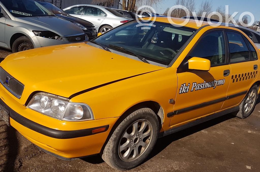 S40, V40 S40, V40
