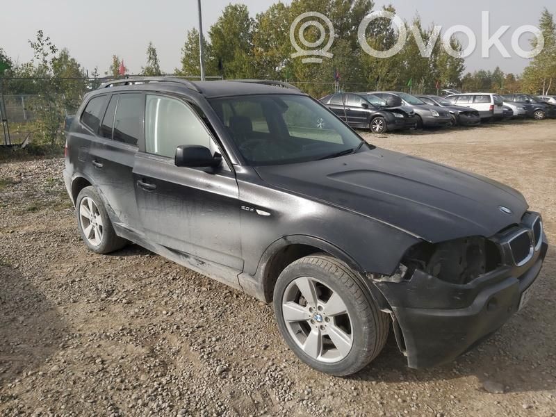 X3 E83 X3  RHD